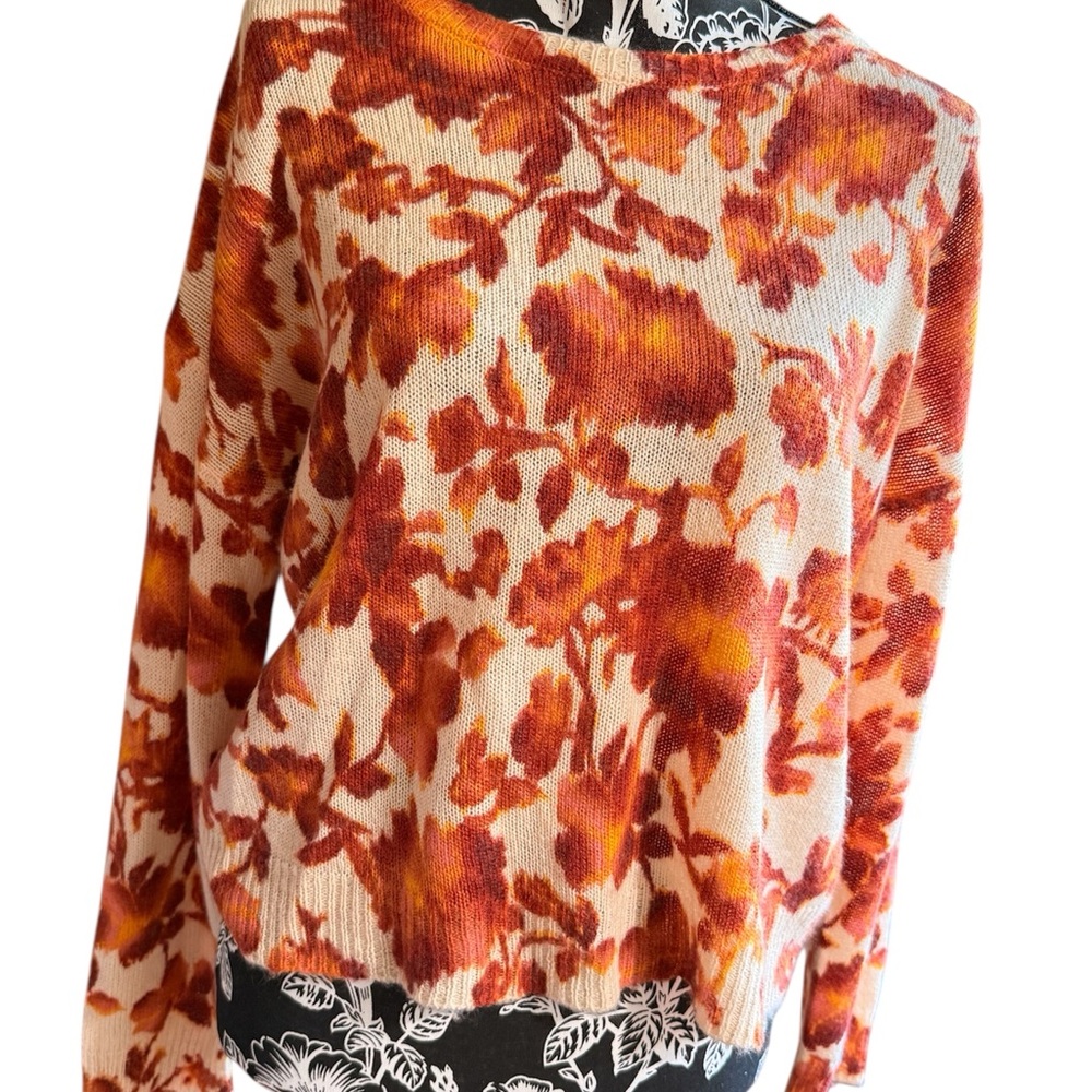 CeCe Floral Knit Sweater - Orange and Cream